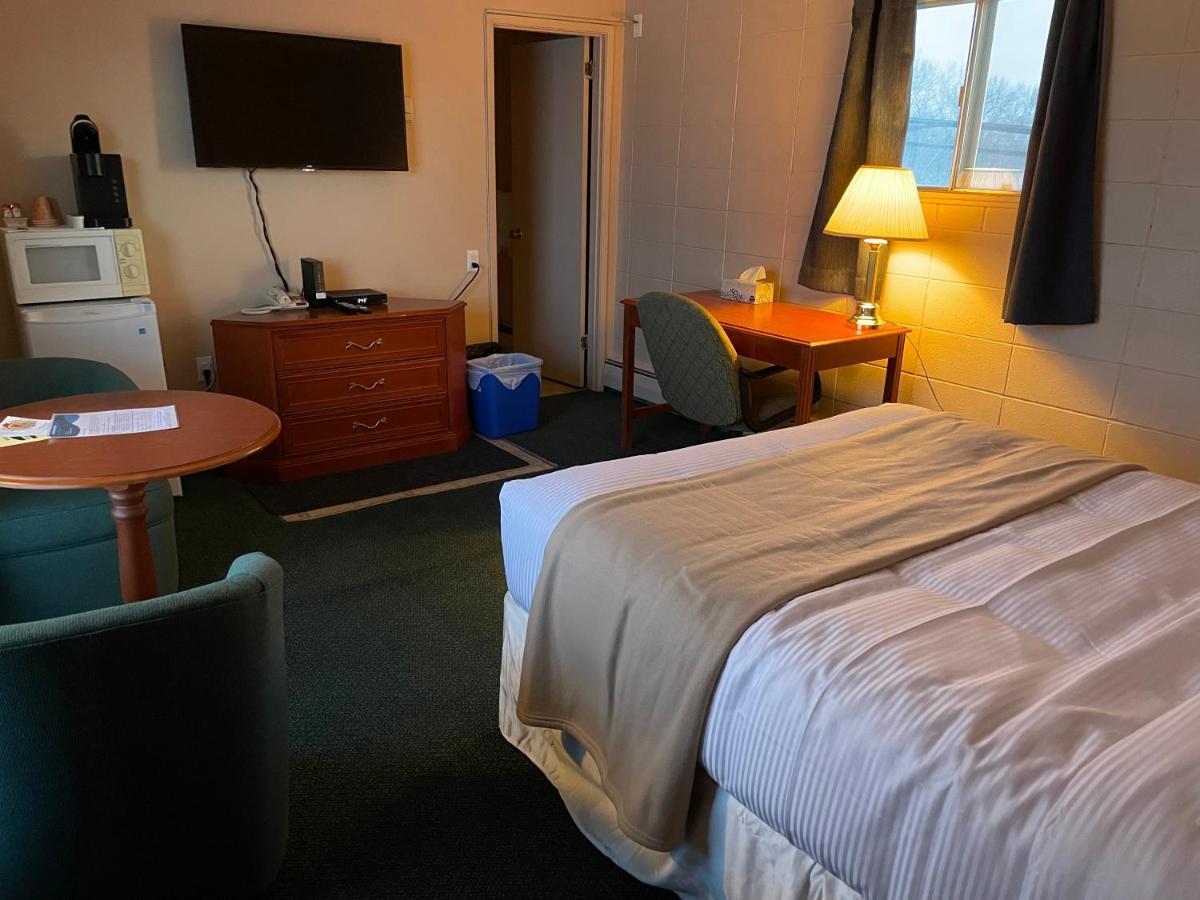 Matador Motel Drayton Valley 外观 照片