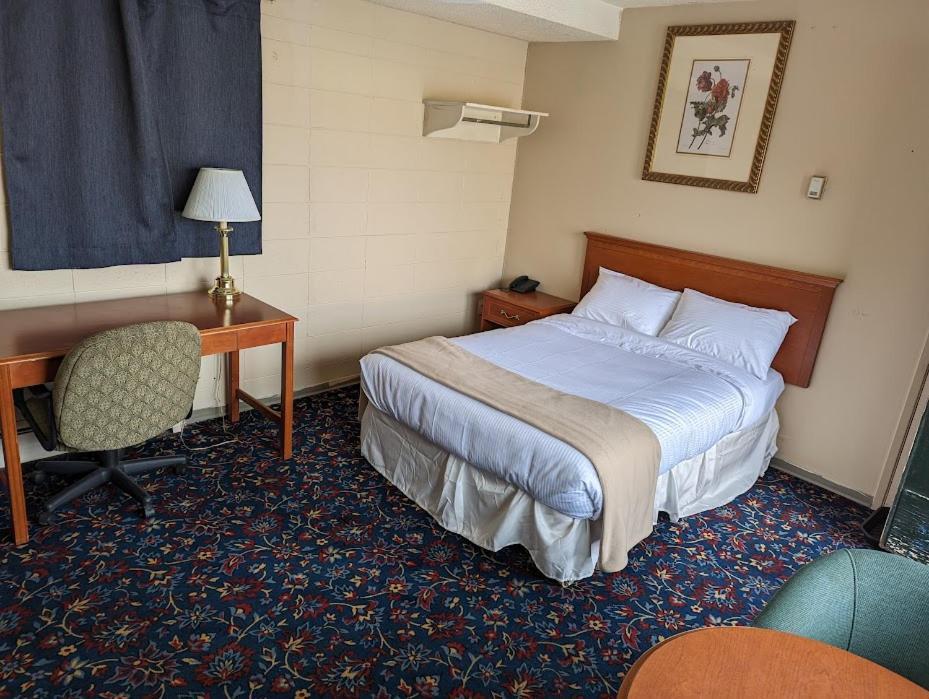 Matador Motel Drayton Valley 外观 照片