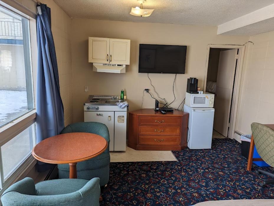 Matador Motel Drayton Valley 外观 照片